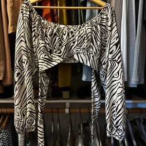 Endless Blu. Boutique Animal Print Wrap Crop Top Small